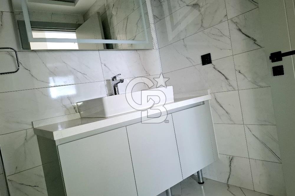 Green Park Çiğli'de Havuz Cepheli Satılık Sıfır 2+1 Daire