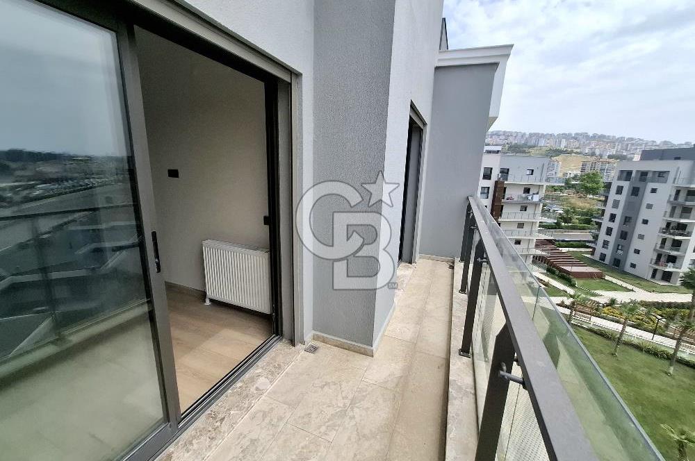 Green Park Çiğli'de Havuz Cepheli Satılık Sıfır 2+1 Daire