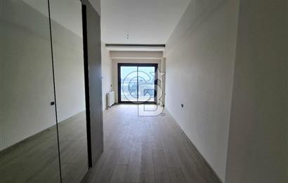 Green Park Çiğli'de Havuz Cepheli Satılık Sıfır 2+1 Daire