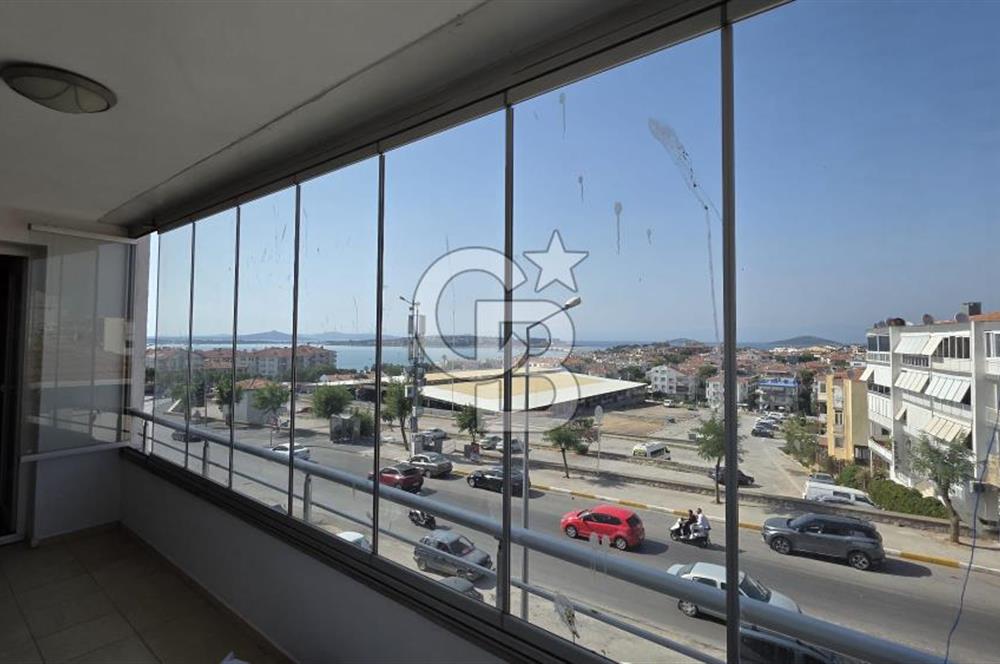 🏠 AYVALIK ARMUTÇUK’TA MERKEZİ KONUMDA SATILIK 3+1 ARA KAT DAİRE!
