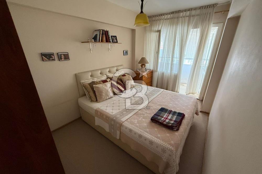 Karşıyaka Bostanlı Satılık Önü Açık Arakat 3+1 Daire