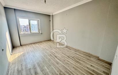 MAHMUDİYE MAH. ÇARŞI MERKEZDE İÇİ YAPILI SATILIK 2+1 DAİRE