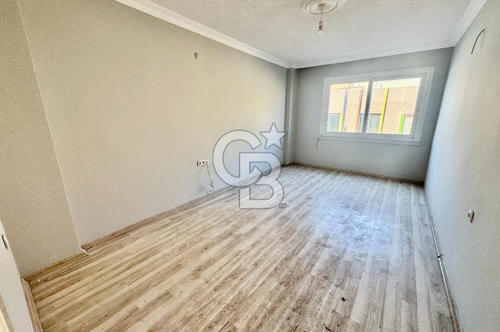 MAHMUDİYE MAH. ÇARŞI MERKEZDE İÇİ YAPILI SATILIK 2+1 DAİRE