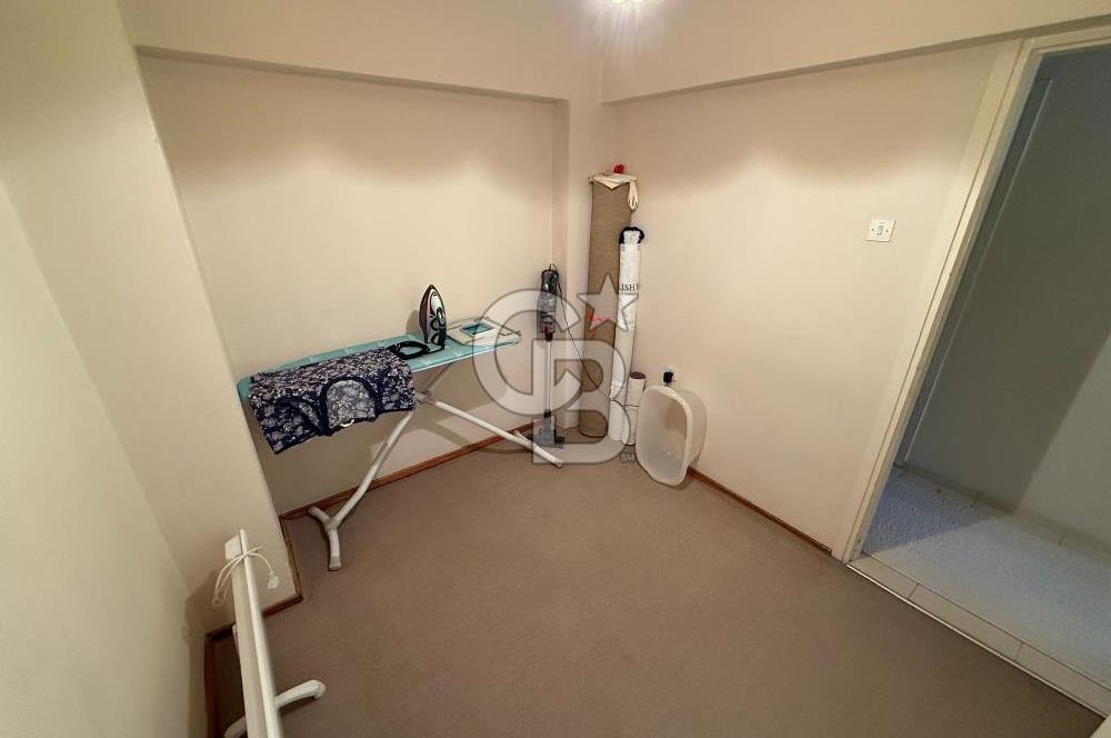 Karşıyaka Bostanlı Satılık Önü Açık Arakat 3+1 Daire