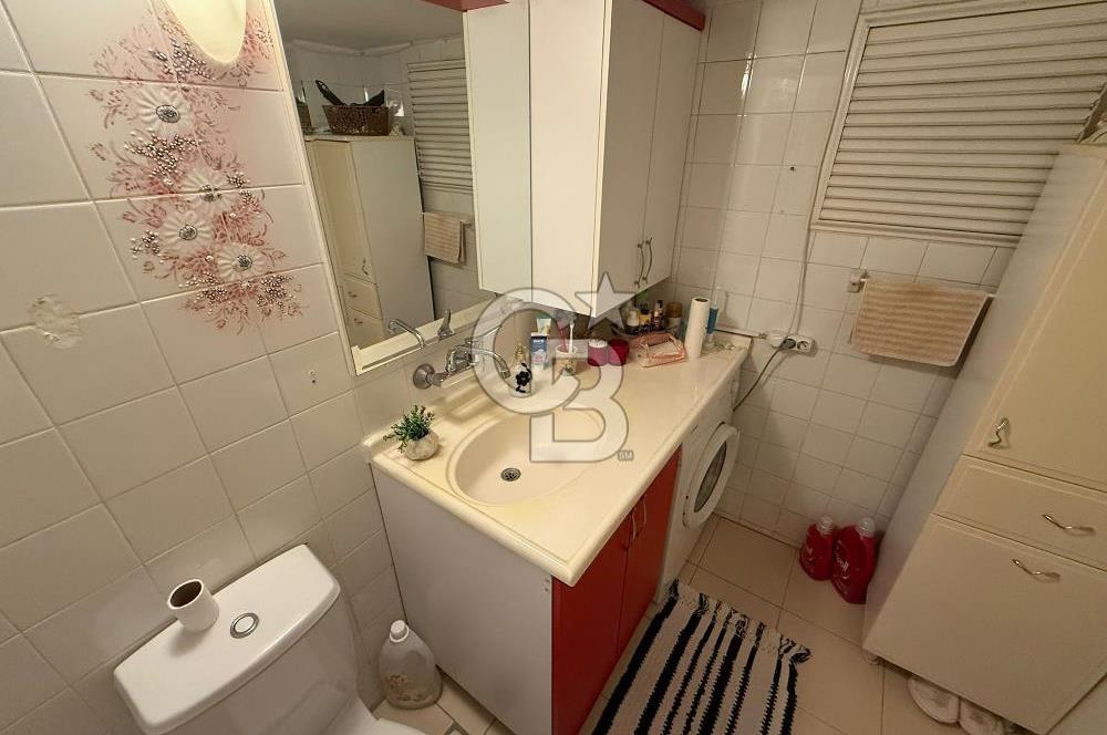 Karşıyaka Bostanlı Satılık Önü Açık Arakat 3+1 Daire