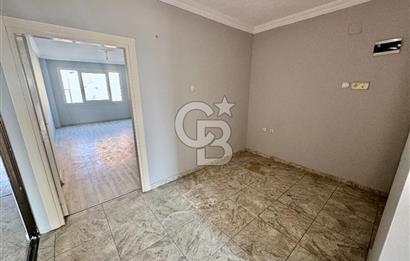 MAHMUDİYE MAH. ÇARŞI MERKEZDE İÇİ YAPILI SATILIK 2+1 DAİRE