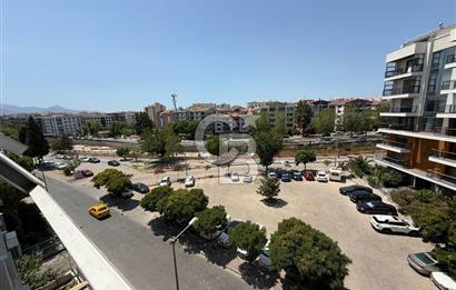 Karşıyaka Bostanlı Satılık Önü Açık Arakat 3+1 Daire