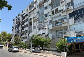Karşıyaka Bostanlı Satılık Önü Açık Arakat 3+1 Daire