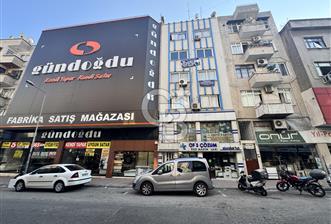 MAHMUDİYE MAH. ÇARŞI MERKEZDE İÇİ YAPILI SATILIK 2+1 DAİRE