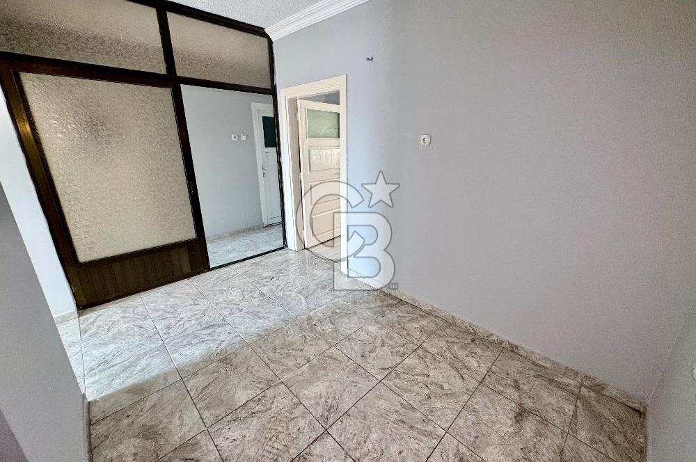 MAHMUDİYE MAH. ÇARŞI MERKEZDE İÇİ YAPILI SATILIK 2+1 DAİRE