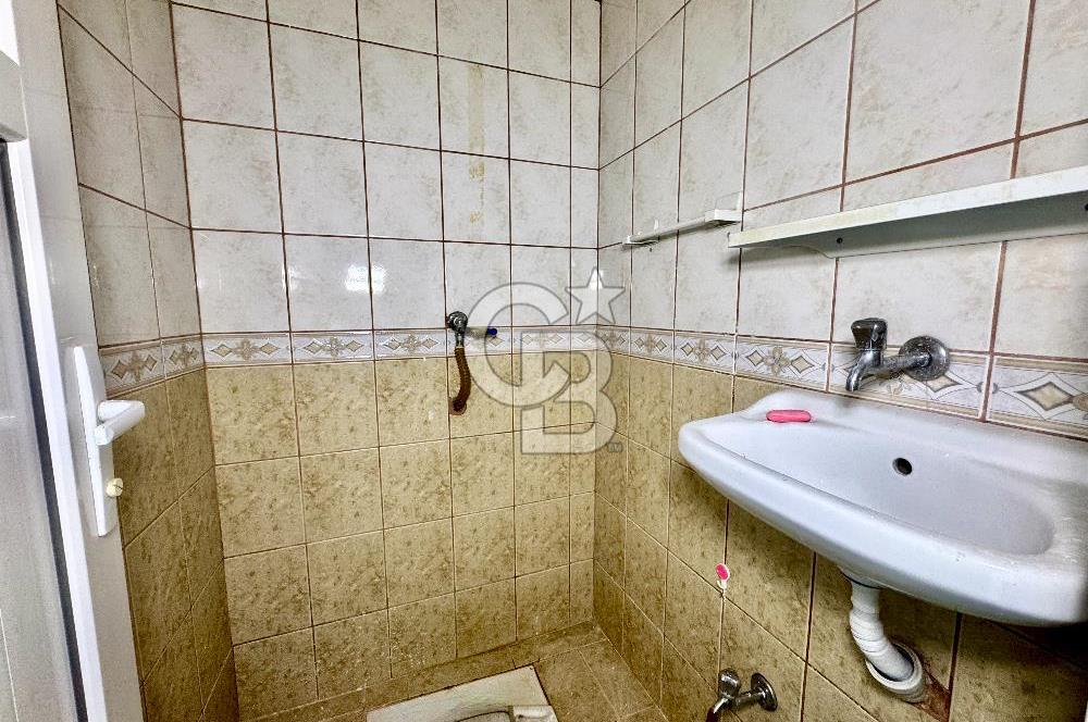 MAHMUDİYE MAH. ÇARŞI MERKEZDE İÇİ YAPILI SATILIK 2+1 DAİRE