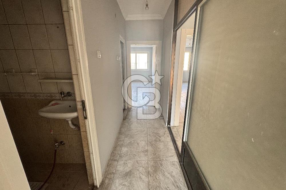 MAHMUDİYE MAH. ÇARŞI MERKEZDE İÇİ YAPILI SATILIK 2+1 DAİRE