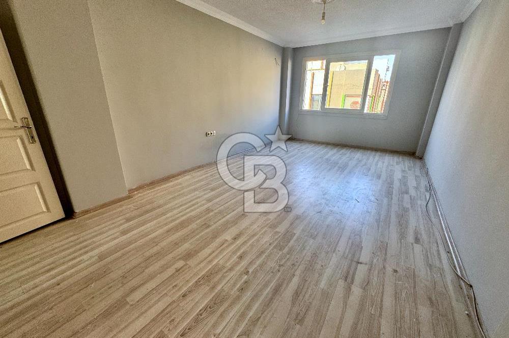 MAHMUDİYE MAH. ÇARŞI MERKEZDE İÇİ YAPILI SATILIK 2+1 DAİRE
