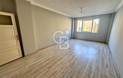 MAHMUDİYE MAH. ÇARŞI MERKEZDE İÇİ YAPILI SATILIK 2+1 DAİRE