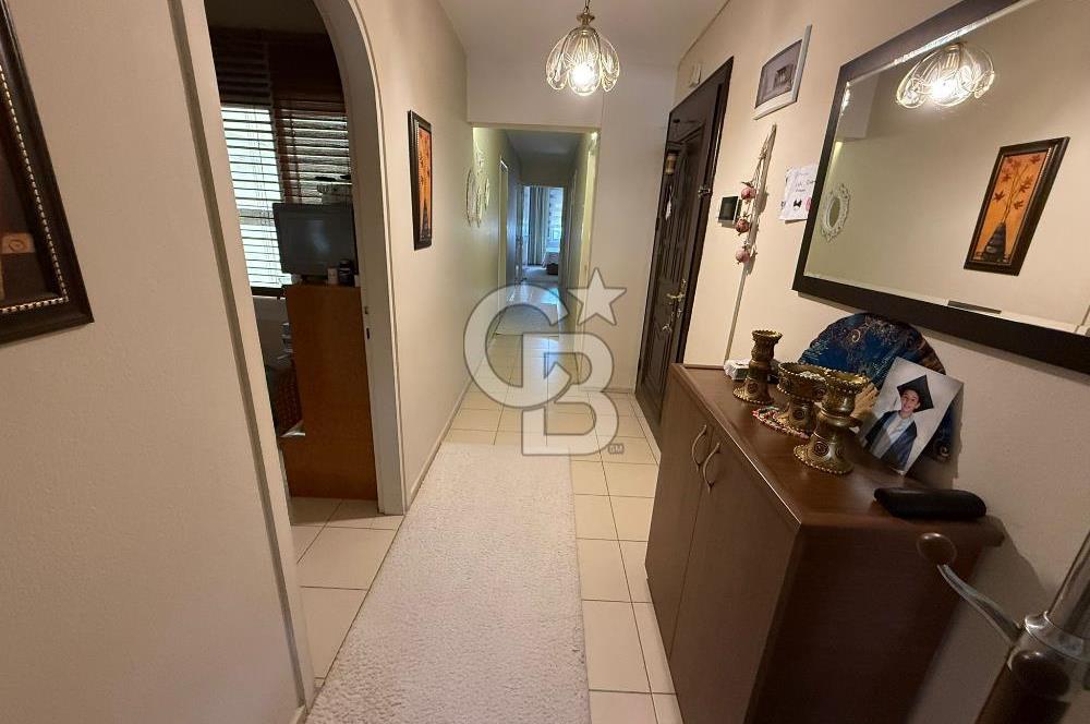 Karşıyaka Bostanlı Satılık Önü Açık Arakat 3+1 Daire