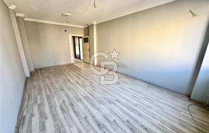 MAHMUDİYE MAH. ÇARŞI MERKEZDE İÇİ YAPILI SATILIK 2+1 DAİRE