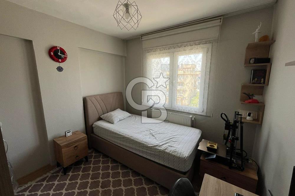 BORNOVA IŞIKKENT'TE 3+1 GENİŞ ÖNÜ AÇIK DAİRE