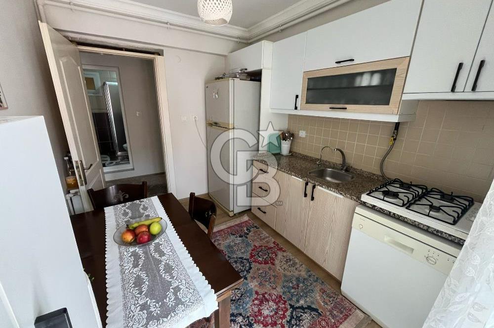 BORNOVA IŞIKKENT'TE 3+1 GENİŞ ÖNÜ AÇIK DAİRE