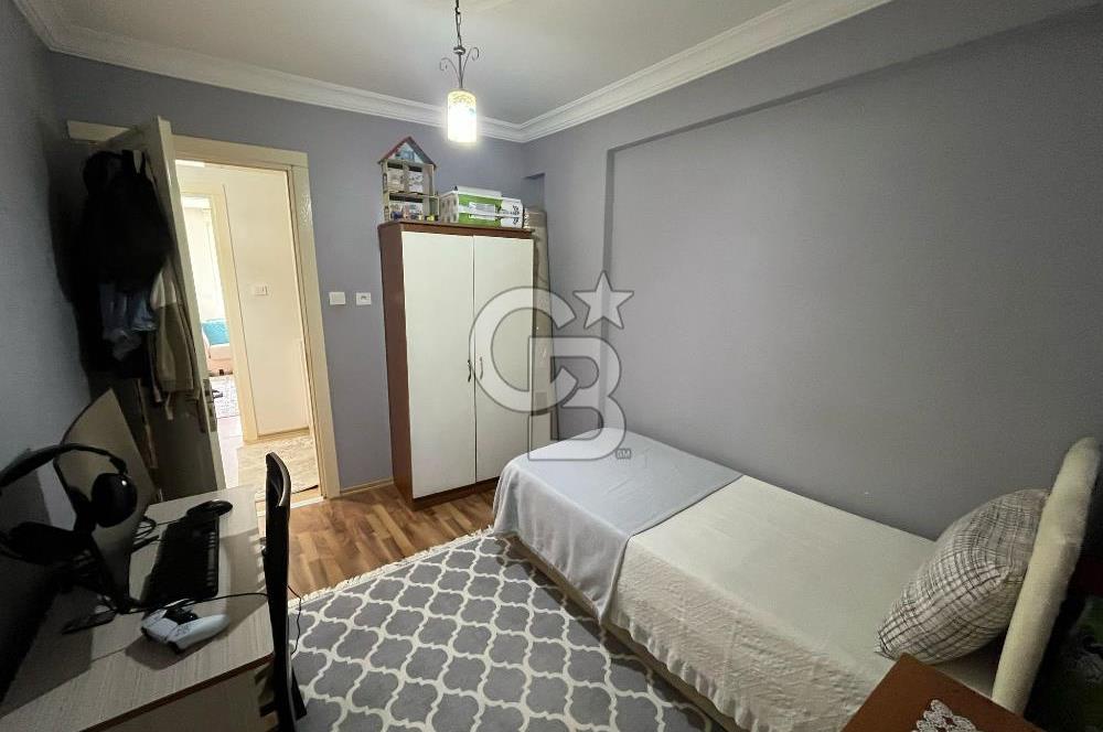 Bornova Işıkkent'te 3+1 Geniş Ara Kat Daire