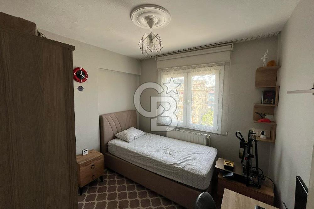BORNOVA IŞIKKENT'TE 3+1 GENİŞ ÖNÜ AÇIK DAİRE