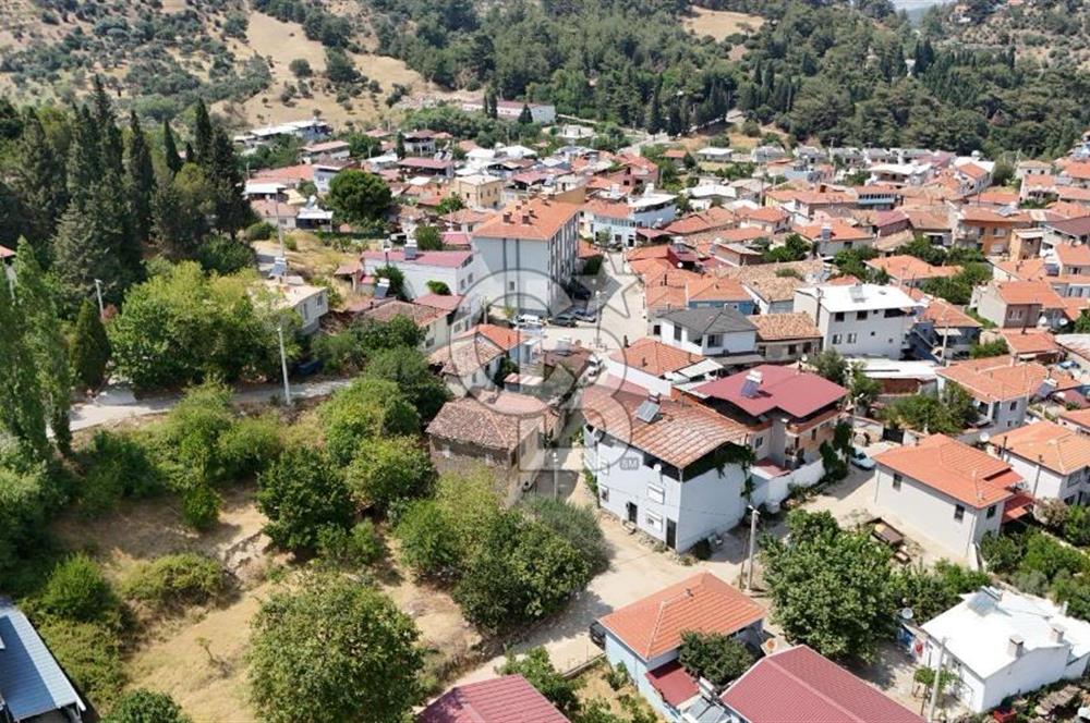 KEMALPAŞA YUKARIKIZILCA'DA OTANTİK KÖY EVİ