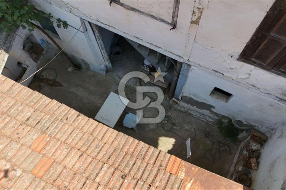 KEMALPAŞA YUKARIKIZILCA'DA OTANTİK KÖY EVİ