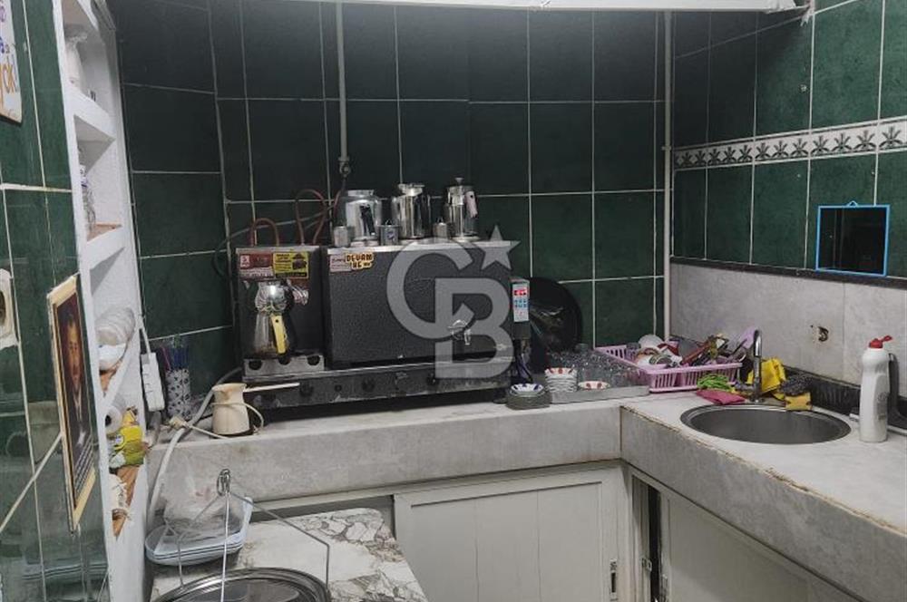 Konak Kemeraltı Yakınında Söğütlü İş Hanında Satılık Çay Ocağı