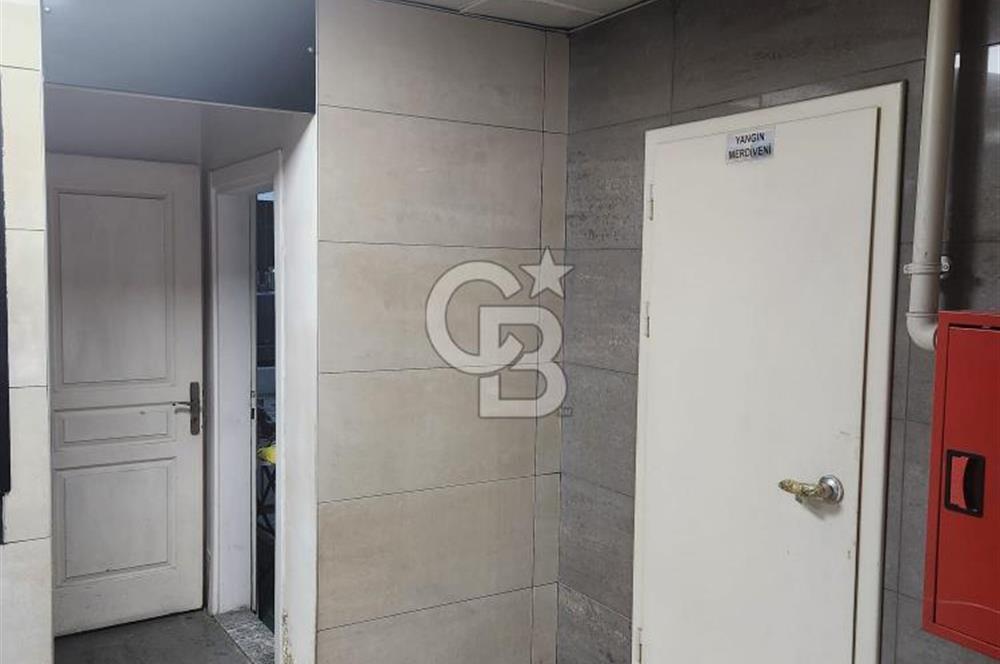 Konak Kemeraltı Yakınında Söğütlü İş Hanında Satılık Çay Ocağı