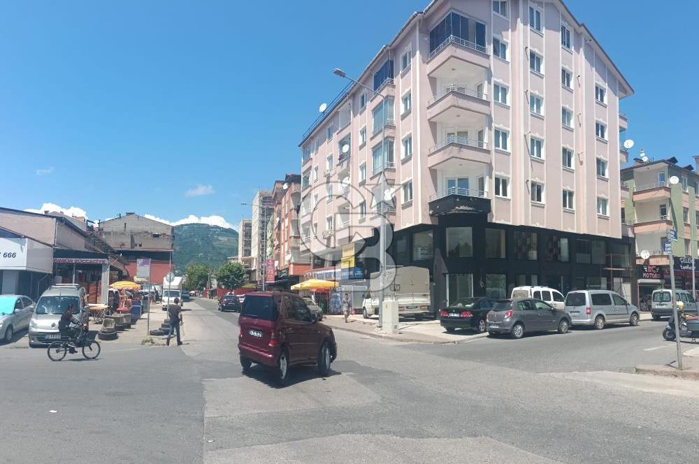 YENİMAHALLE’DE KÖŞEBAŞI KONUMDA SATILIK İŞ YERİ