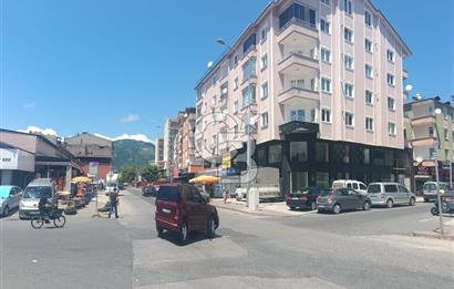 YENİMAHALLE’DE KÖŞEBAŞI KONUMDA SATILIK İŞ YERİ