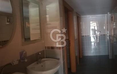 YENİMAHALLE’DE KÖŞEBAŞI KONUMDA KİRALIK İŞ YERİ