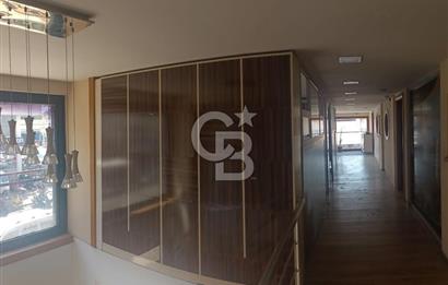 YENİMAHALLE’DE KÖŞEBAŞI KONUMDA SATILIK İŞ YERİ