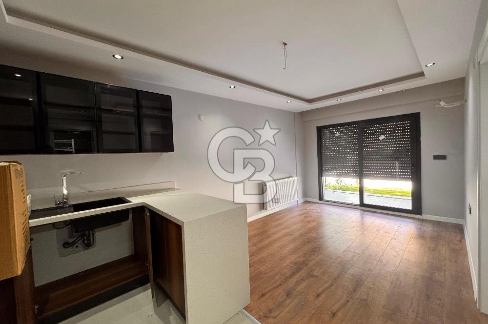 Doğanlar Mah.Havuzlu Site İçinde Geniş Bahçeli 1+1 Kiralık Daire