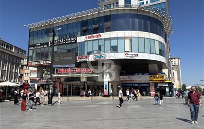 ESENYURT ESKULE AVMDE SATILIK KREDİYE UYGUN DÜKKAN MAĞAZA