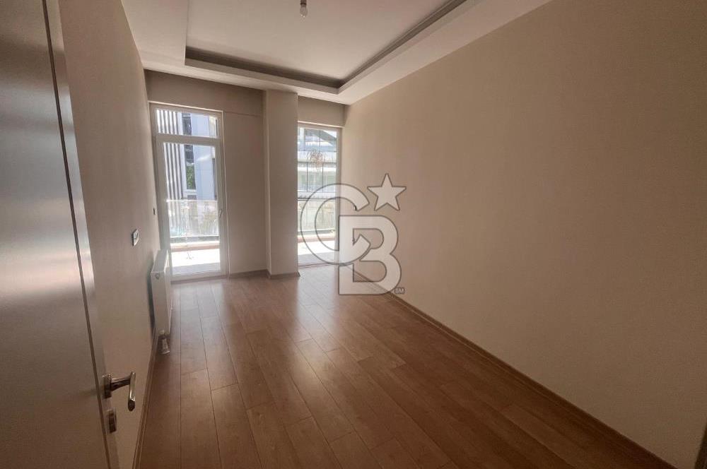 KARTEPE FORM ANATOLİA SİTESİNDE ARA KAT 2+1 SATILIK DAİRE