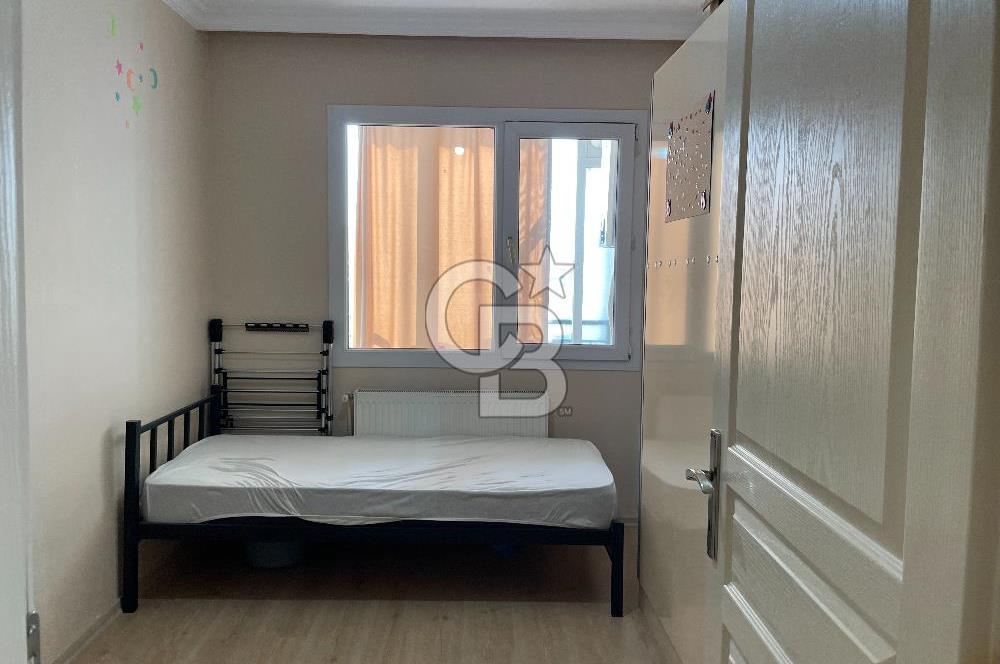 Bornova Mevlana Sitesi'nde Merkezi Konum Satılık Geniş 3+1 Daire
