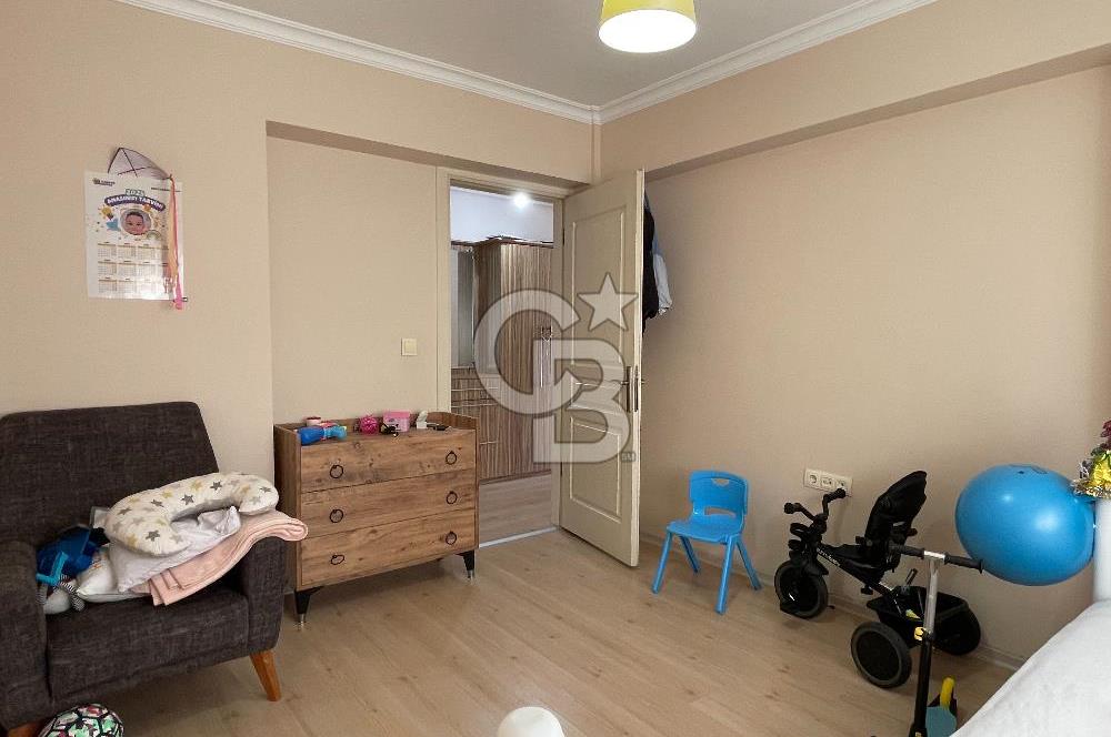 Bornova Mevlana Sitesi'nde Merkezi Konum Satılık Geniş 3+1 Daire