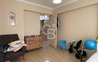 Bornova Mevlana Sitesi'nde Merkezi Konum Satılık Geniş 3+1 Daire