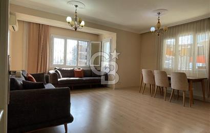 Bornova Mevlana Sitesi'nde Merkezi Konum Satılık Geniş 3+1 Daire
