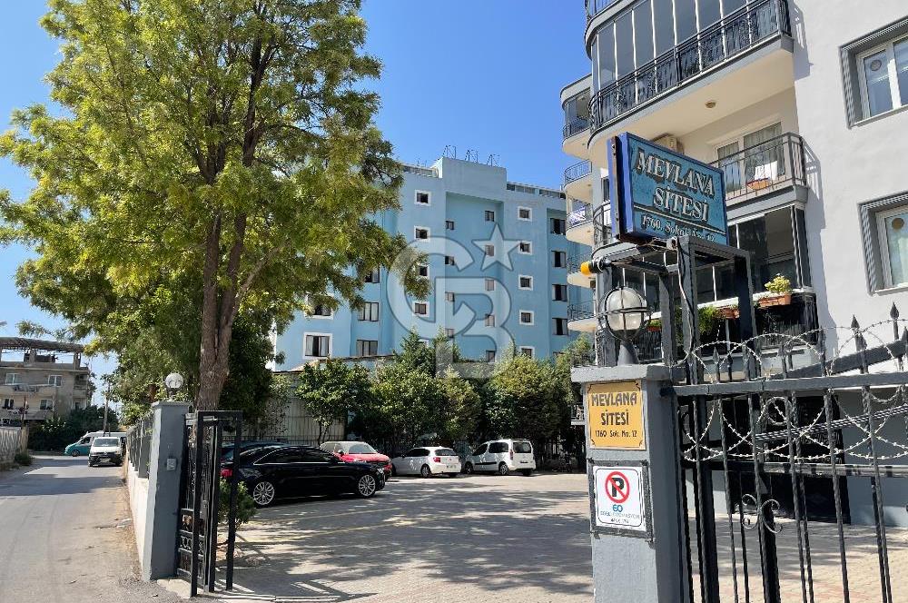 Bornova Mevlana Sitesi'nde Merkezi Konum Satılık Geniş 3+1 Daire