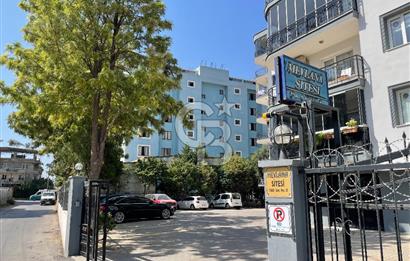 Bornova Mevlana Sitesi'nde Merkezi Konum Satılık Geniş 3+1 Daire