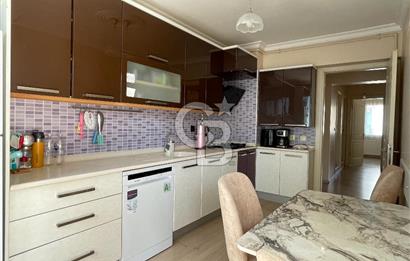 Bornova Mevlana Sitesi'nde Merkezi Konum Satılık Geniş 3+1 Daire