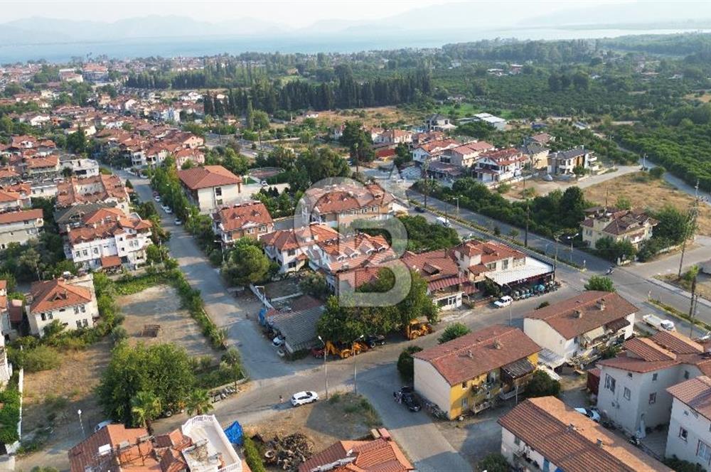 Köyceğiz merkezde Gelişim Mah. 300 m2 Köşe Parsel
