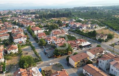 Köyceğiz merkezde Gelişim Mah. 300 m2 Köşe Parsel