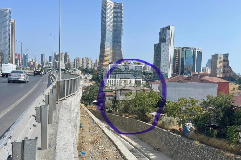 Ataşehir Finans Merkezine Komşu Arsa