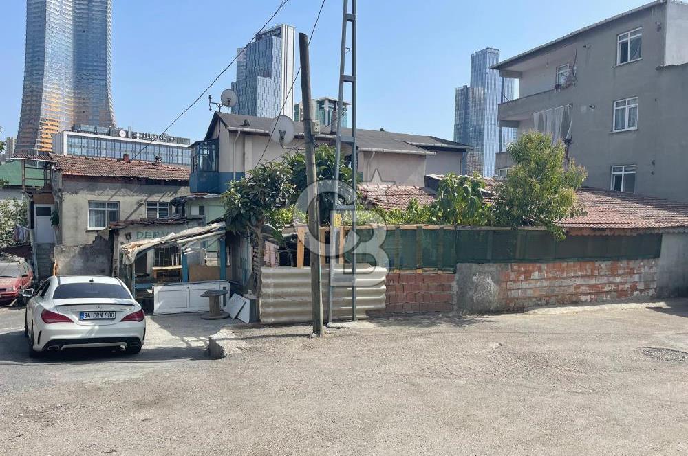 Ataşehir Finans Merkezine Komşu Arsa