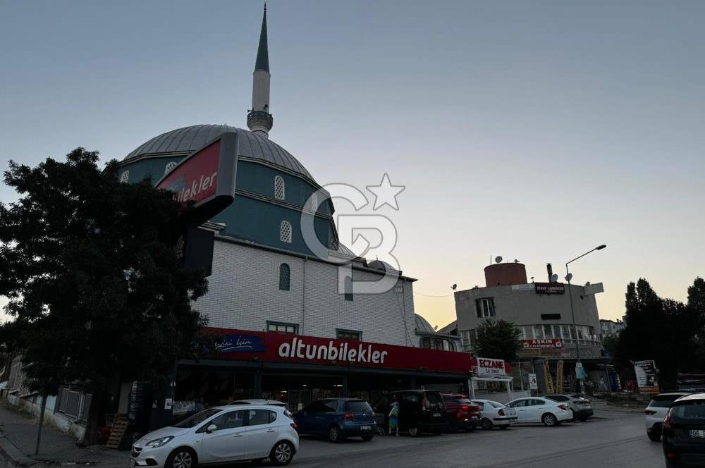 KARDELEN MH/METRO'YA 3 DK/A. EMEK SİTESİ/PAZARLIKLI-TAKASLI/3+1