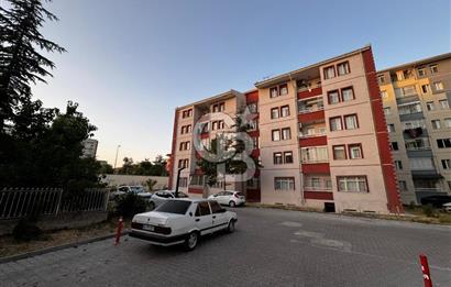 KARDELEN MH/METRO'YA 3 DK/A. EMEK SİTESİ/PAZARLIKLI-TAKASLI/3+1