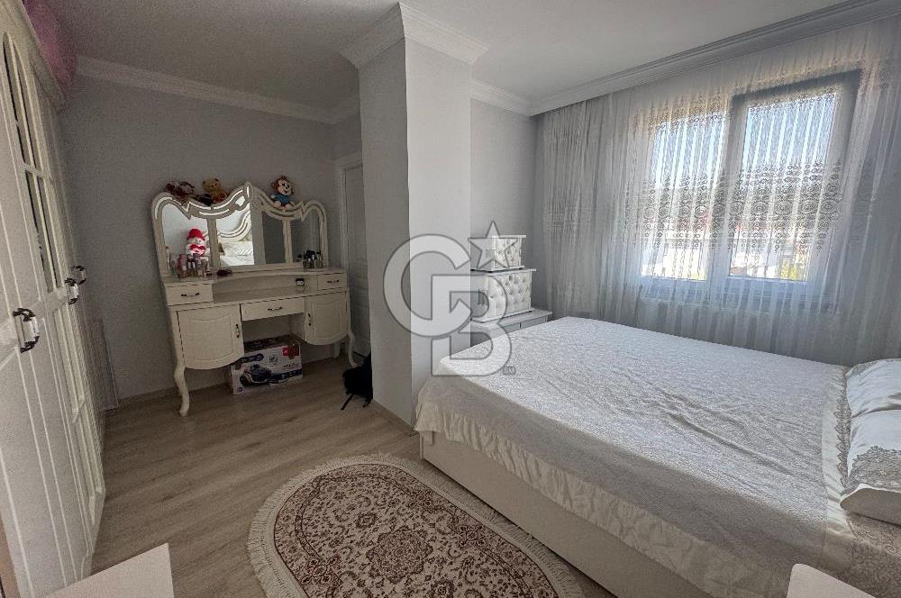 Sultanbeyli eyüp Caddesi’nde satılık 2 + 1 daire