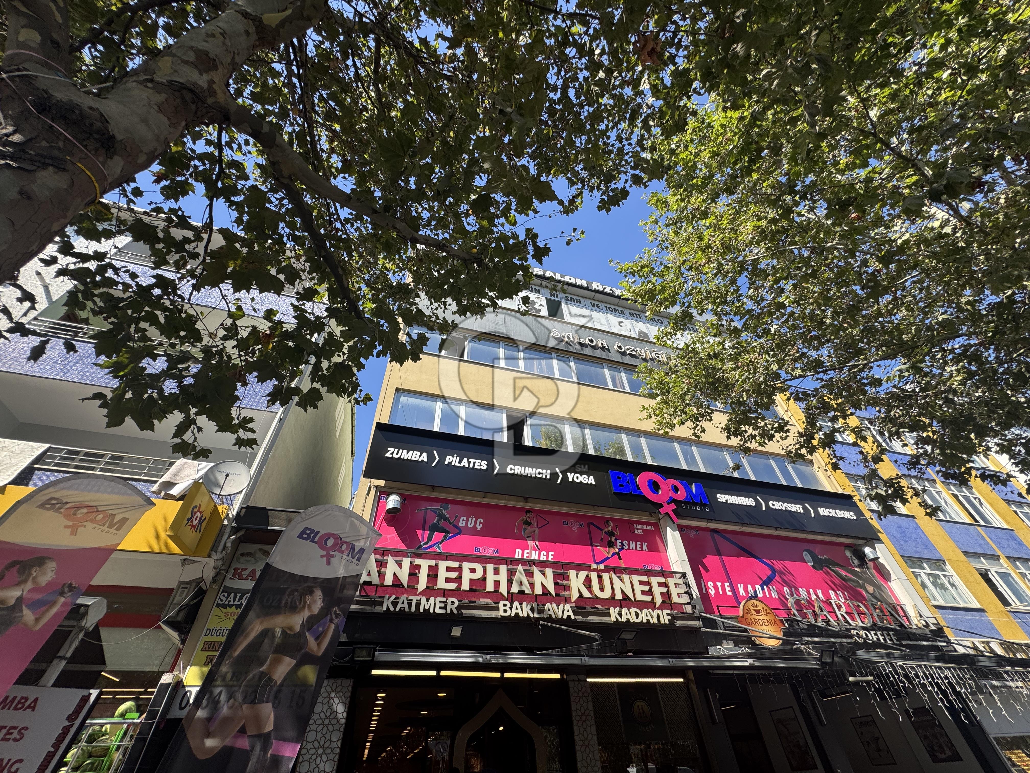 Sancaktepe Atatürk caddesi üzerinde 570 metre² kiralık iş yeri
